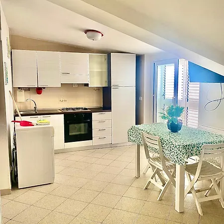 San Lorenzo Beachfront Con Veranda Fronte 4 Posti *