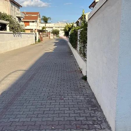 San Lorenzo Beachfront Con Veranda Fronte 4 Posti Marina di San Lorenzo
