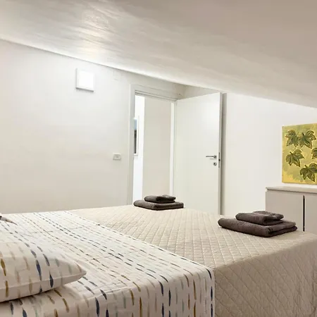 San Lorenzo Beachfront Con Veranda Fronte 4 Posti Apartment *