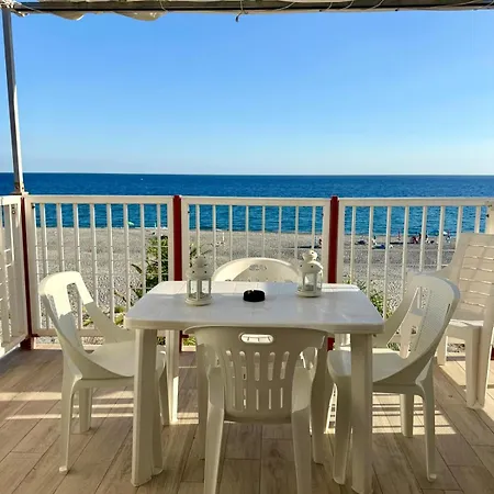 San Lorenzo Beachfront Con Veranda Fronte 4 Posti *
