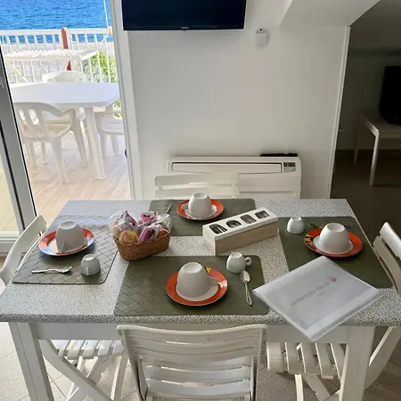 San Lorenzo Beachfront Con Veranda Fronte 4 Posti Appartement *