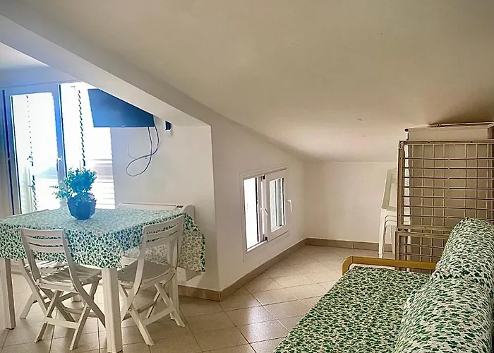 Seafront Apartment, San Lorenzo Beach,reggio Calabria *