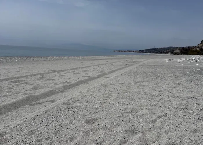 Seafront Apartment, San Lorenzo Beach,reggio Calabria