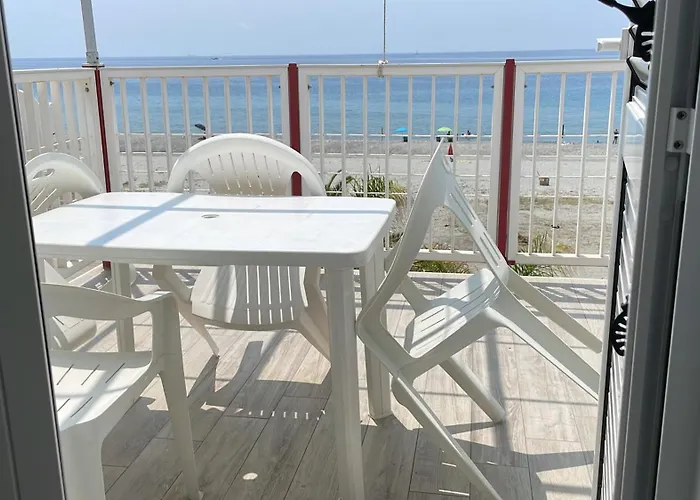 Seafront Apartment, San Lorenzo Beach,reggio Calabria